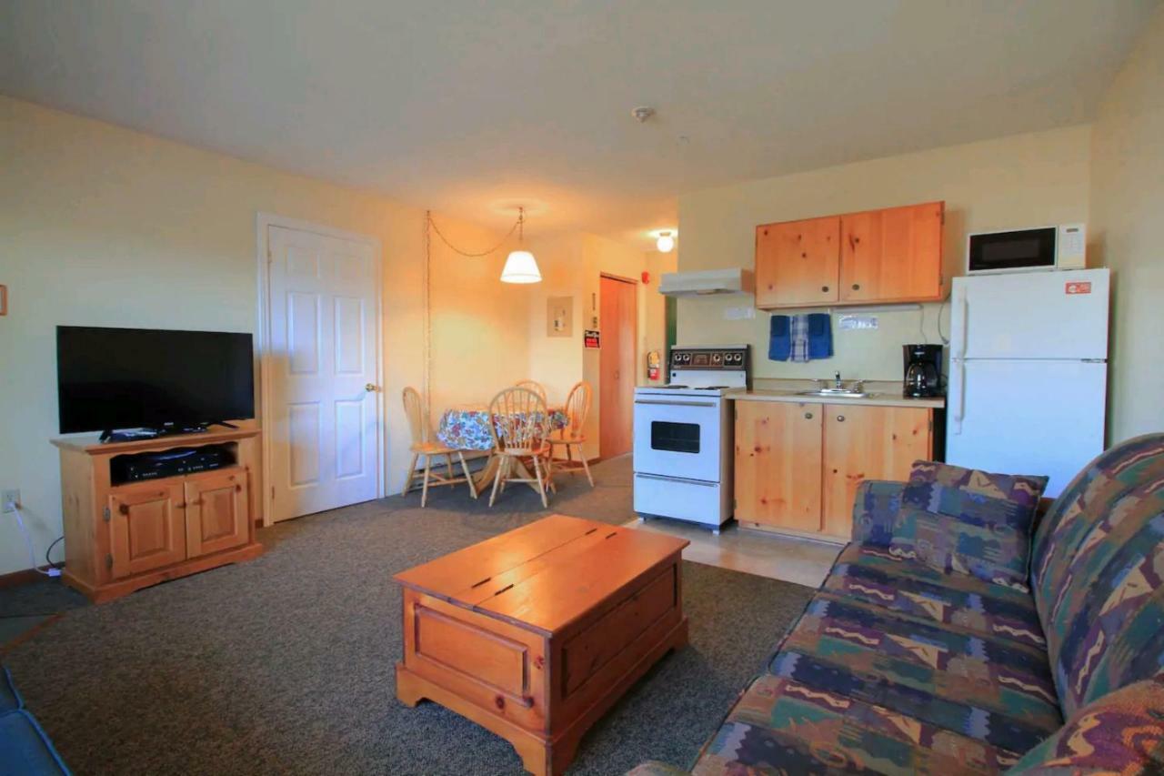 Sunny Point Resort Otter Lake Exterior photo